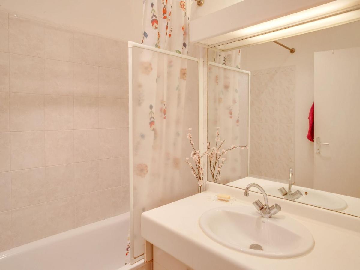 Apartment Le Stadium-7 By Interhome Saint-Cyr-sur-Mer Bagian luar foto